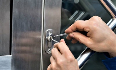 Car-Locked-Key-Inside